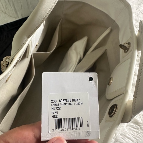 Chanel Deauville Large Shopping Bag White - Picture 12 of 15